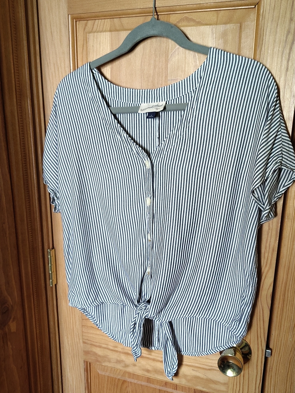 ⛅ Universal Thread Navy and White Pin Striped Tie-Front Blouse ⛅